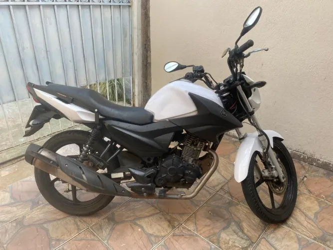 Vendo moto yamaha 150