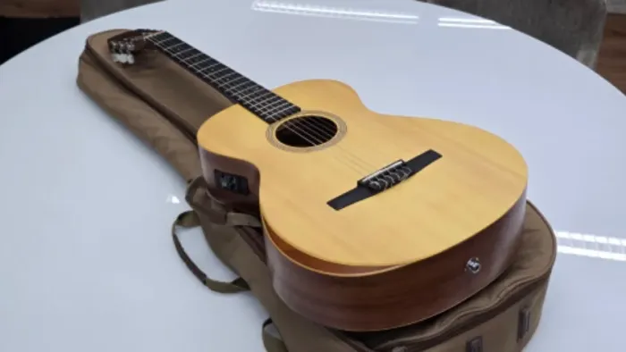 Violão Eletroacústico Taylor Academy 12e-N Nylon - Impecável (Com Bag Original)