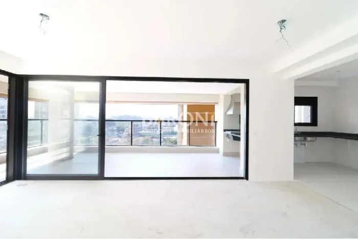 Apartamento à venda em Moema, fora da rota, 153m², 3 suítes, varanda gourmet, 2 vagas, con