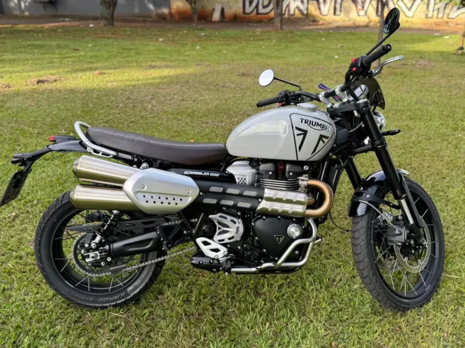 Scambler 1200X cinza 