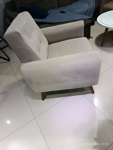 Poltrona Pés de Palito 