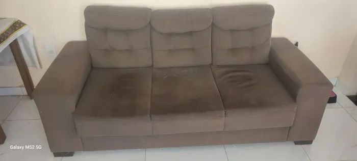 Sofá não retrátil 3 lugares (não entrego, busca no local)