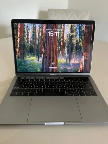 MacBook Pro 13" 2019 com i7 + 16 GB RAM + 1 TB SSD - Com Touch Bar