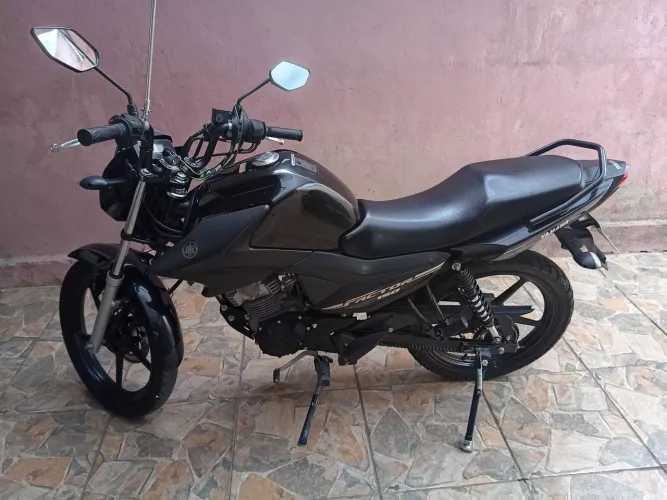 Excelente moto, único dono.