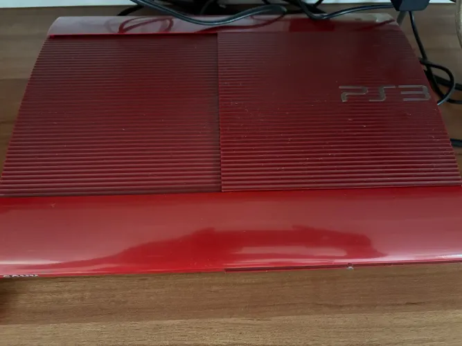 PS3 Slim com 90 jogos ( pes, fifa, gta 5, gran turismo, minecraft?)