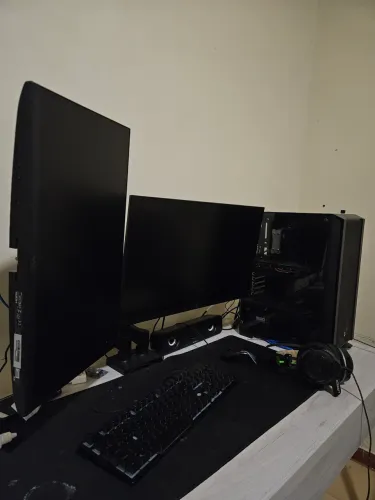 Setup gamer menos de 1 ano de uso