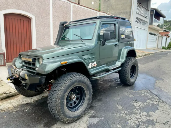 Troller T-4 4X4 2.8 TB Int. Cap. Rígida Diesel 2002