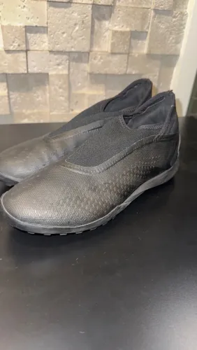 Chuteira Adidas Accuracy 3 de Society Preta