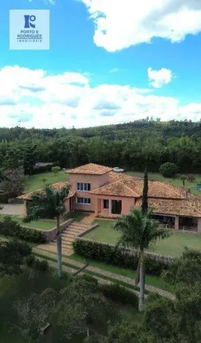 Excelente casa em condominio fechado para Venda com toda infraestrutura, exelente area de 