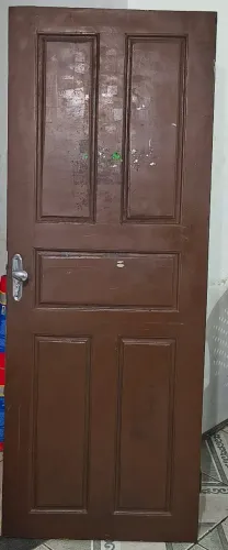 Portas pau darco, portas de alumínio, vasos sanitários