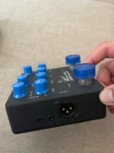 PEDAL PRÉ-AMPLIFICADOR NUX MELVIN LEE DAVIS CONTRABAIXO
