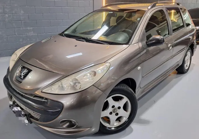 Peugeot 207 SW XR Sport 1.4 Flex 8V 5P 2011