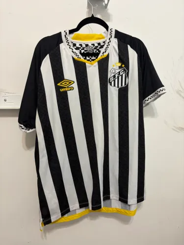 camisa do santos listrada 2025