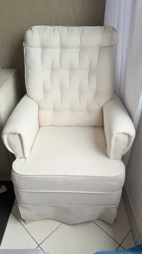 Vendo Poltrona de Amamentação 