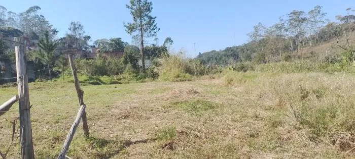 Vende-se Terreno