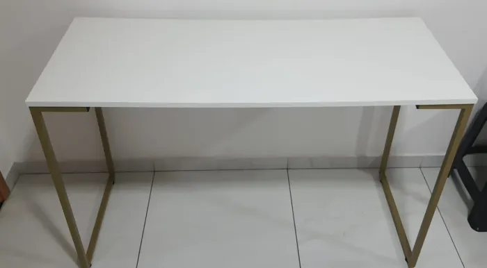 Escrivaninha Nova