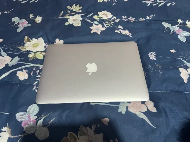 MacBook Air 2015 256gb ssd