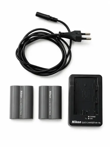 Kit Carregador Nikon Mh-18a Original + 2 Baterias En-el3e
