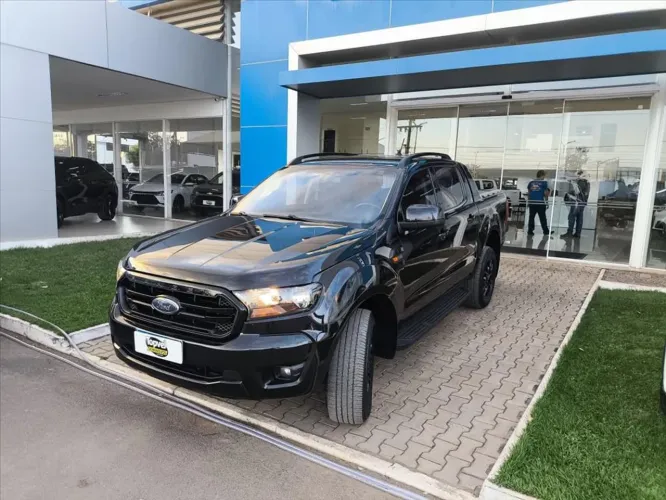 Ford Ranger Black 2.2 4X2 CD Diesel AUT 2023