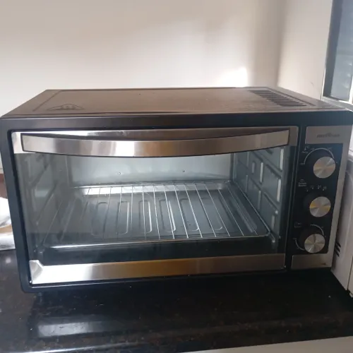 Vender-se forno elétrico 49litros Britânia