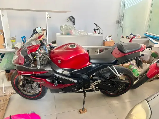 MOTO SUZUKI GSX 1000 VINHO