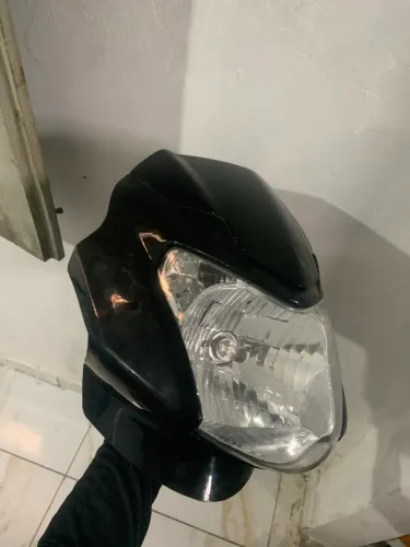 Farol completo da Mottu