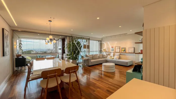 Apartamento com 173m², 3 quartos sendo 3 suítes e 4 vagas de garagem à venda na Vila Madal