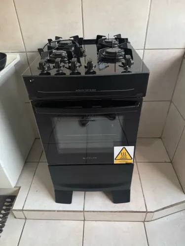 Fogão com forno NOVO