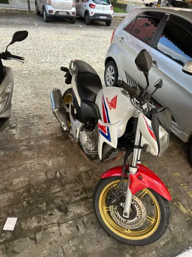 Cb 300R 2015 com Abs