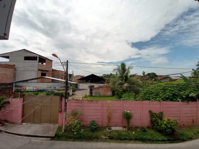 LOTE COM GALPÃO PARA FINS COMERCIAIS PRÓXIMO A BR E A JOÃO PAULO II