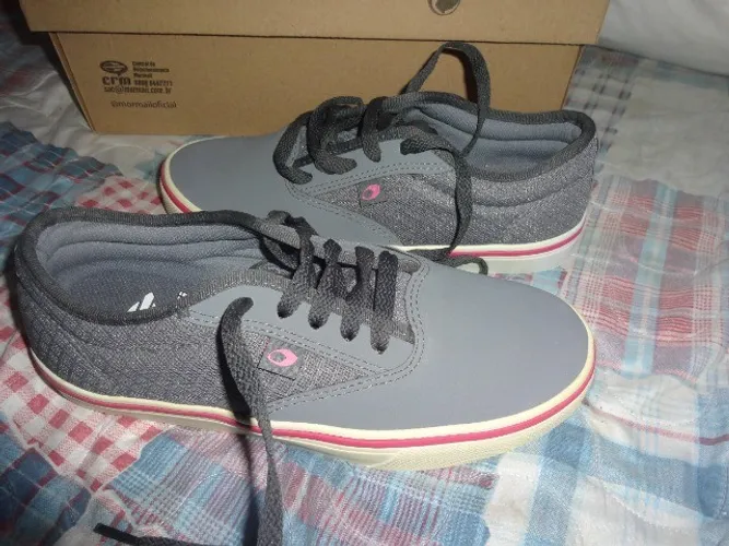 Tenis vans mormai skatista numeração 35