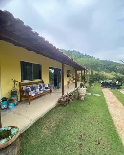 Sítio linear em Chapéu - PORTEIRA FECHADA
