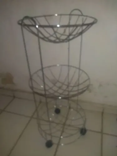 Prateleira de Metal para Cozinha