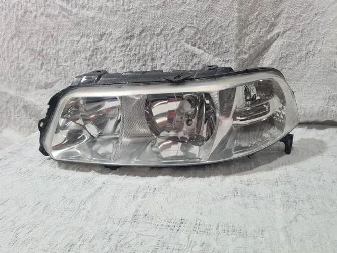 Farol GOL G3 cromado lado motorista