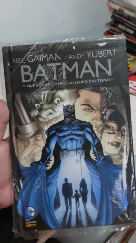 Batman - O que Aconteceu ao Cavaleiro das Trevas? Gaiman e Kubert - Capa Dura - Lacrado