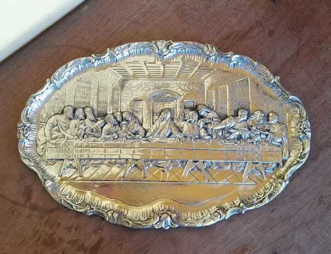 LINDÍSSIMA SANTA CEIA EM METAL ESPESSURADO/BANHADO À PRATA.