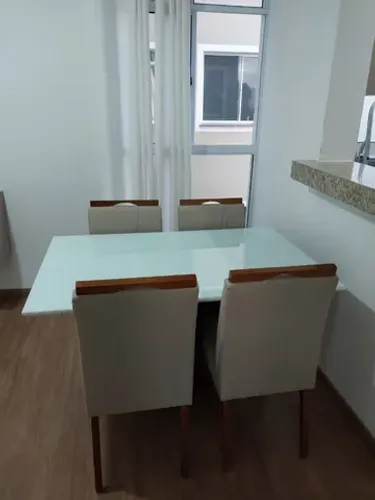 Mesa de jantar. No Pix R$2.000,00