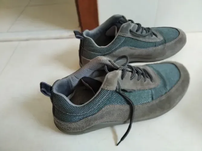 Sapatênis marca Kildare núm. 42