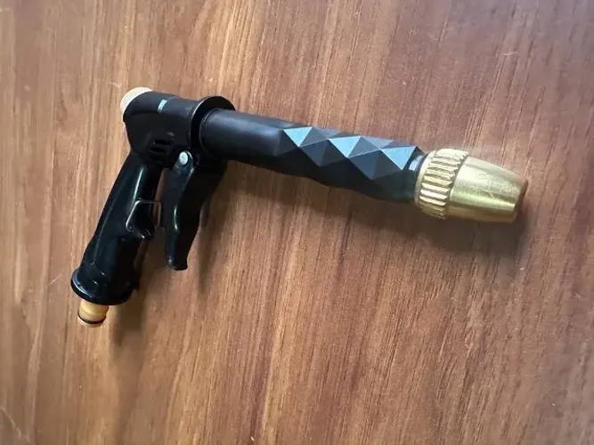 Esguicho  de mangueira pressão aguar as plantas lavar carro quintal pratica eficiente faci