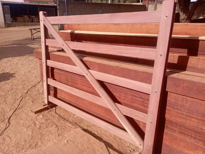 1 par de Porteira de tábua de roxinho