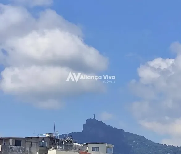 Cobertura no Centro do Rio com vista para o Cristo Redentor e Central 71m².
