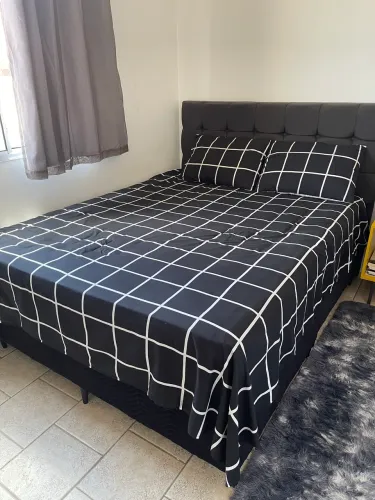 Cama queen+ base+ cabeceira 