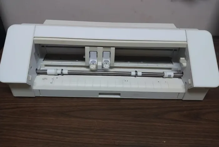Silhouette Cameo 4