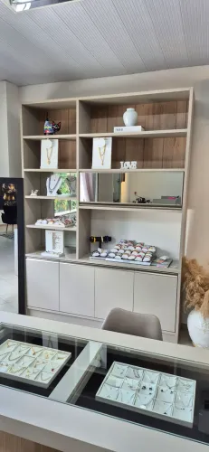 Atenção Expositor de acessórios e produtos, pode servir para loja ou ate mesmo closet