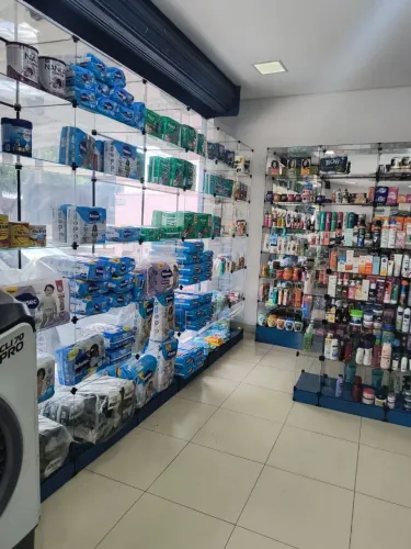 ? Drogaria Consolidada à Venda em GOIÂNIA - GO  VENDO COMPLETA OU SOMENTE O PONTO.