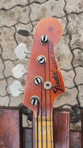 Baixo elétrico FENDER JAZZ BASS anos 70s