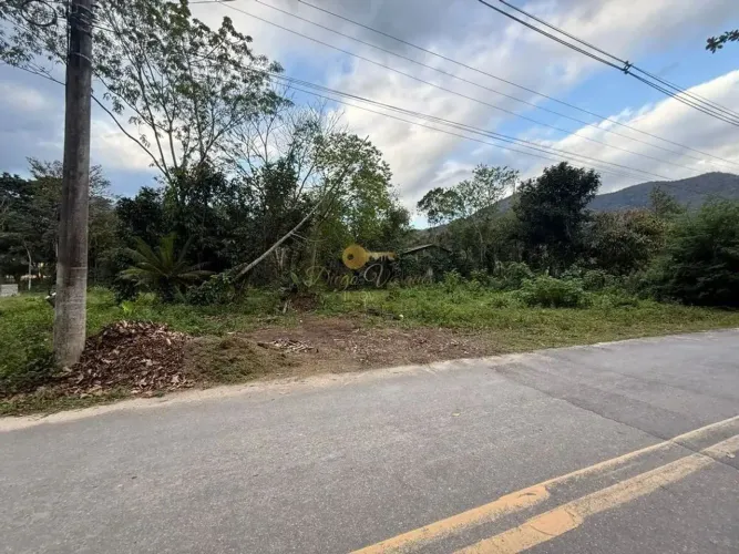 Terreno para Venda em Guapimirim, Cotia