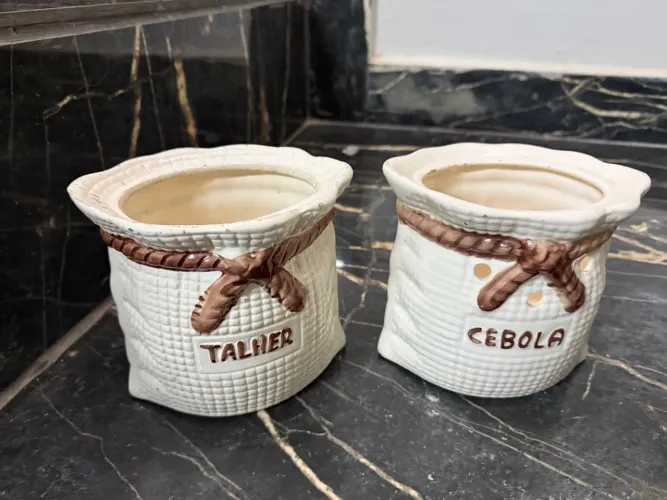 Porta temperos cerâmica cebola e alho