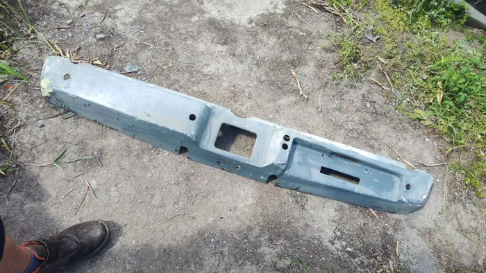 Parachoque traseiro Mitsubishi L200 GL GLS original bom estado