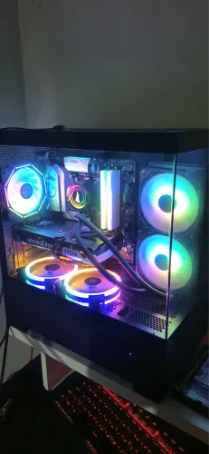 PC GAMER RTX 5060ti 8GB E  32GB RAM